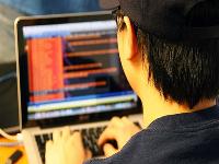 視頻直播下一站，看人寫代碼