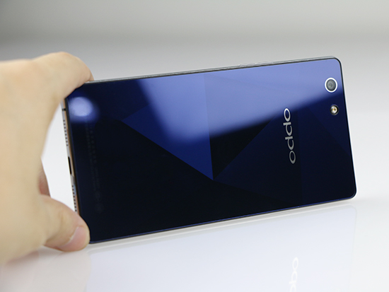 璀璨致美顏值爆表，OPPO R1C體驗評測