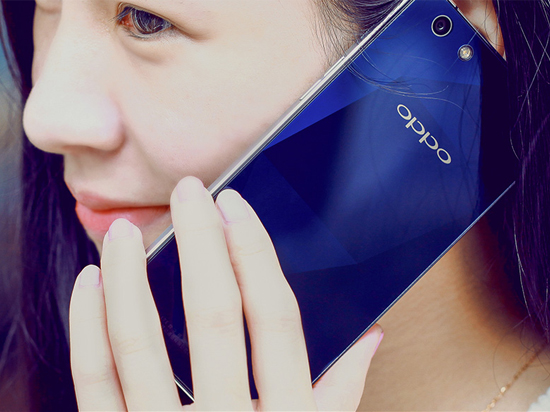 璀璨致美顏值爆表，OPPO R1C體驗評測