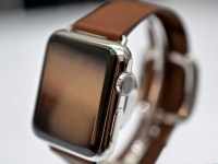 面板良率偏低，Apple Watch出貨目標(biāo)砍半
