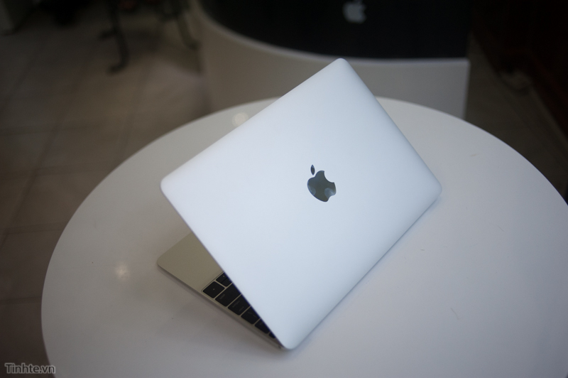 上市前偷跑了！蘋果12寸全新MacBook開箱