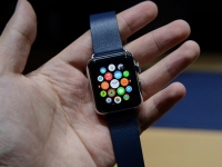 Apple Watch首日訂購(gòu)量遠(yuǎn)超Android手表全年銷(xiāo)量