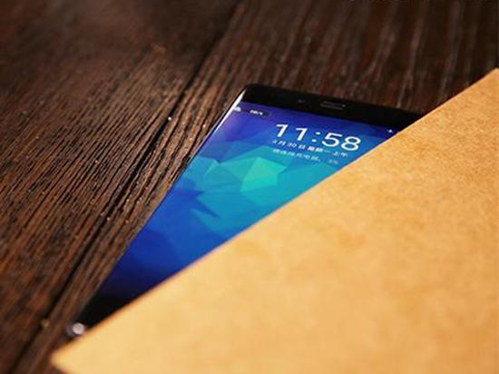 無邊框碾壓樂視！nubia Z9再曝真機照