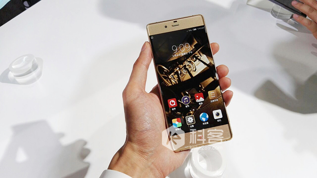 無邊框旗艦發(fā)布，nubia Z9現(xiàn)場實(shí)拍
