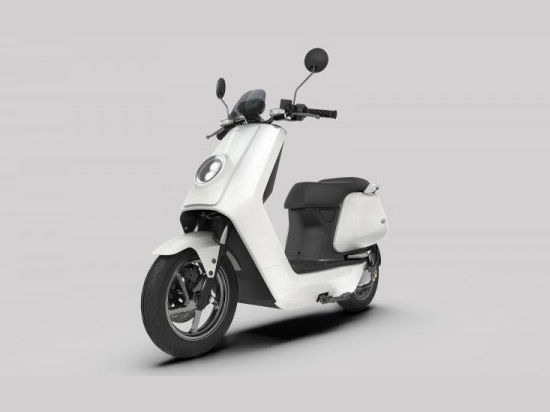 特斯拉同級(jí) 小牛電動(dòng)車3999元起售