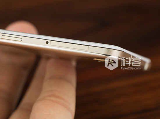 視頻 | 十年誠(chéng)意之作 OPPO R7相位對(duì)焦測(cè)試