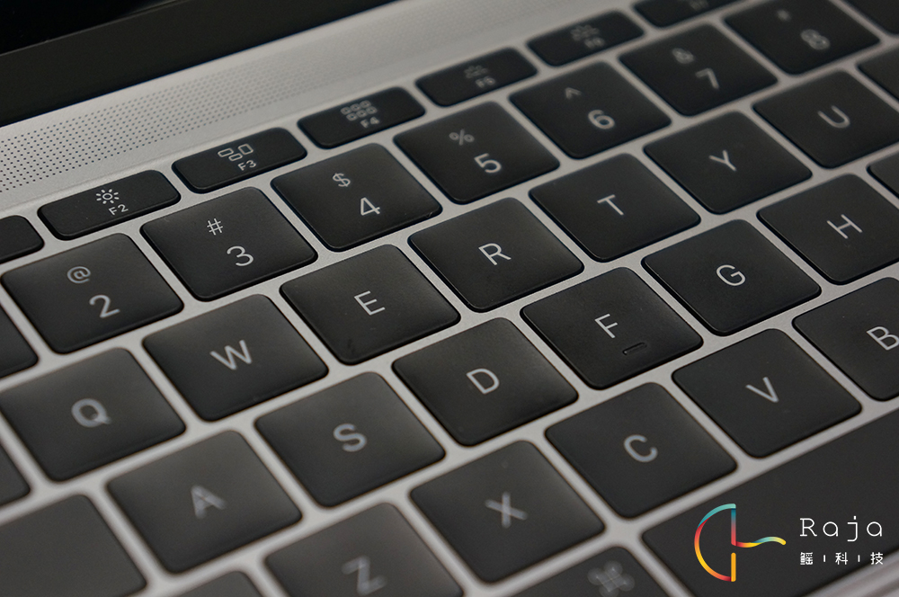 新MacBook上手玩：Logo不發(fā)光，滿足不了裝逼的心