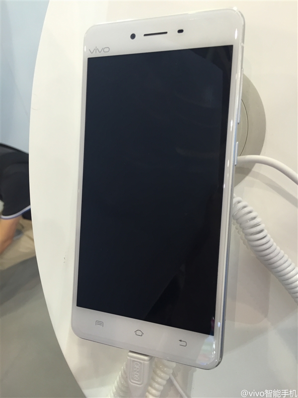 vivo最美電信手機(jī)X5Pro V發(fā)布:變化超贊 vivo的確很美:電信版X5Pro V發(fā)布