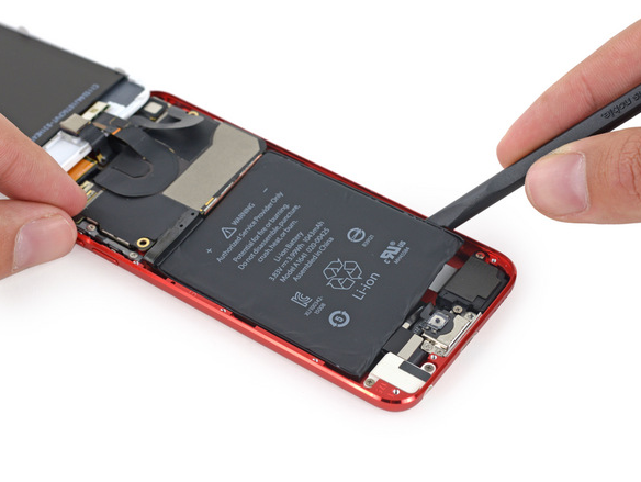 新款iPod touch開箱拆解：內(nèi)存驚喜！