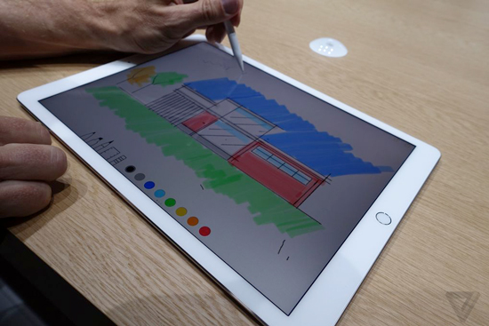 史上最大排！蘋果iPad Pro真機(jī)圖賞/上手視頻
