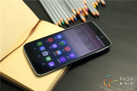 TCL idol3：正反都能通話的手機 真有必要嗎