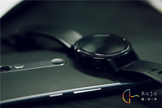 顏值更高更完美的智能手表，第二代Moto 360開箱