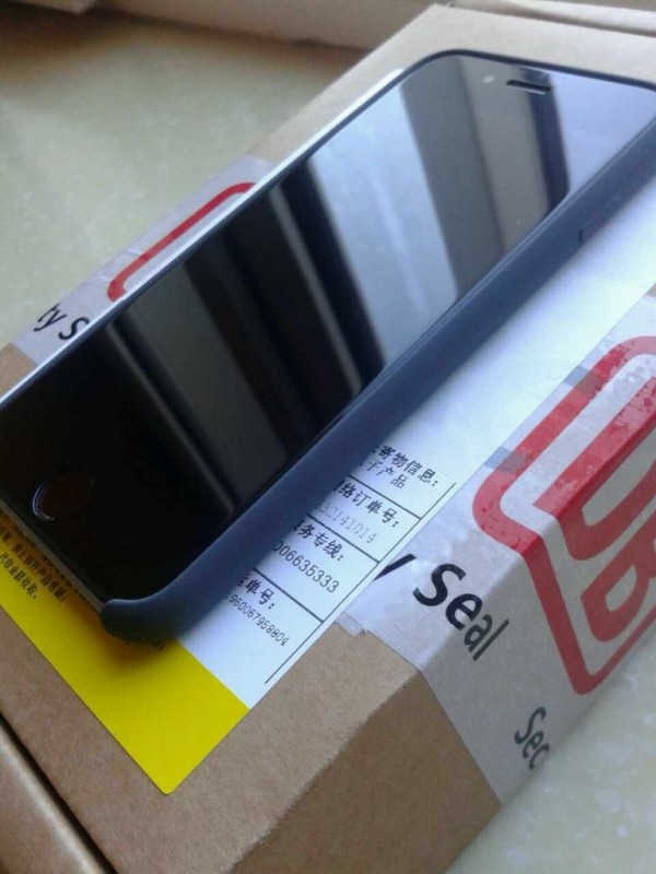 網(wǎng)友用過都說好？iPhone 6s官方硅膠殼亮相