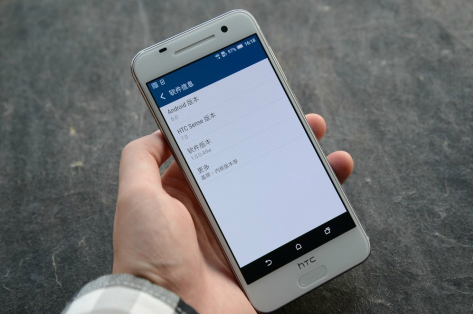 HTC One A9發(fā)布，真的能完爆iPhone嗎？