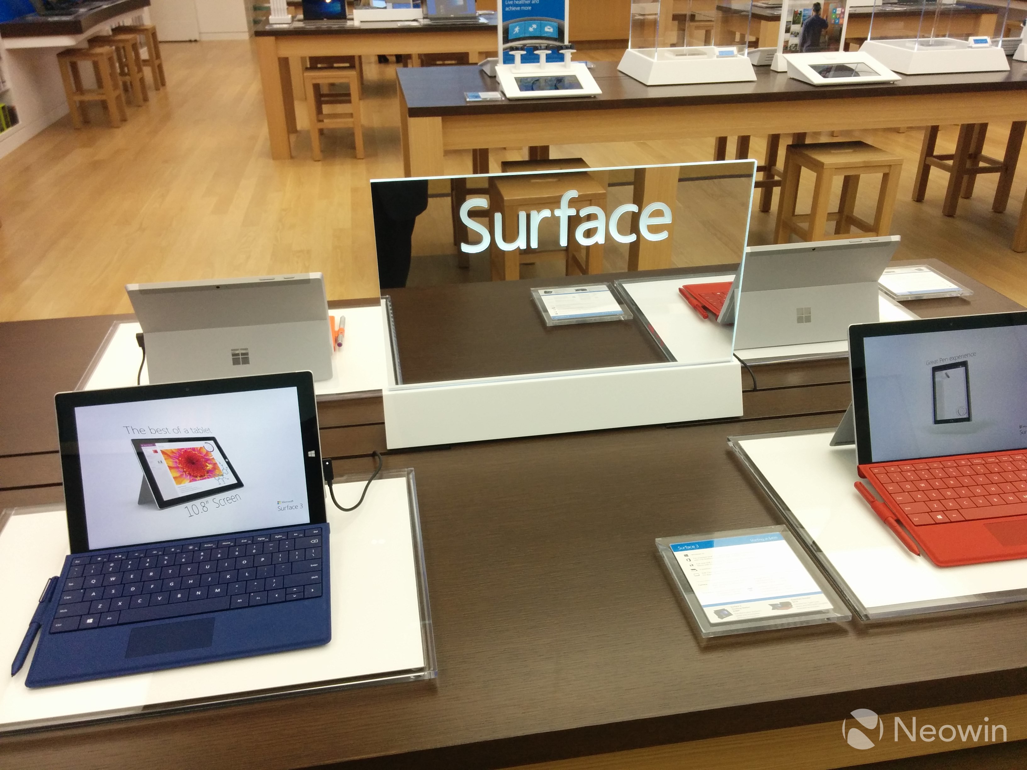 比蘋果Apple Store更氣派！全球最大微軟旗艦店開業(yè)