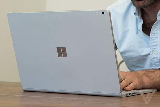 想買Surface Book？先看看媒體們怎么評價