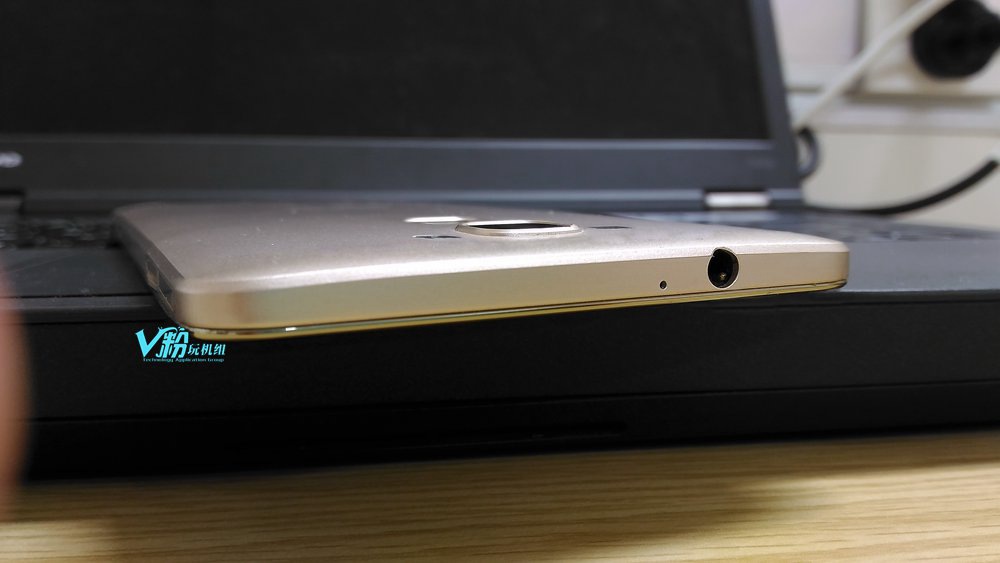 抄魅藍metal工藝？疑似vivo Xplay5S諜照曝光
