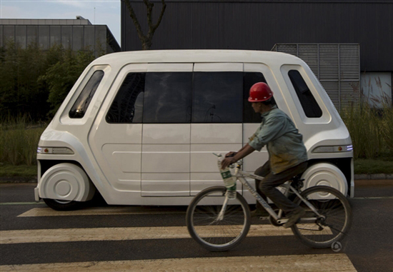 萬科試水無人車：外形科幻 已上路試用！