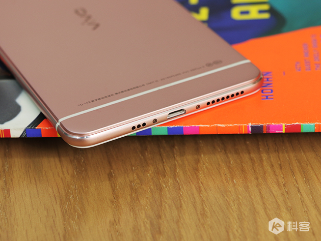聽歌掃街都可以有 vivo X6 Plus體驗(yàn)評測