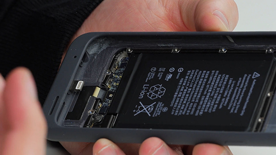視頻：848元買蘋果Smart Battery Case值嗎？看完就知道