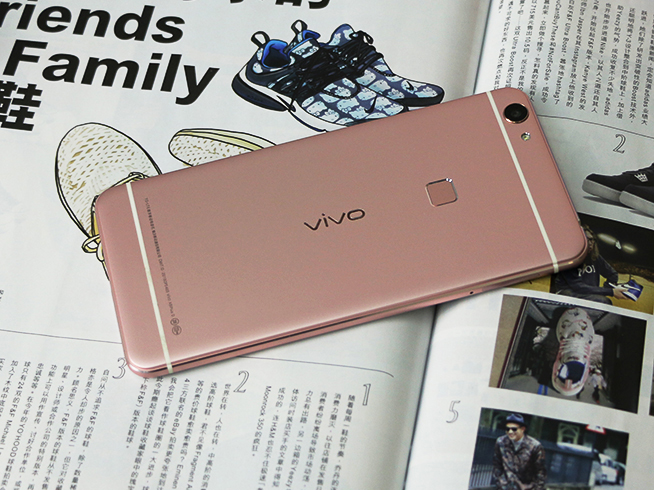 聽歌掃街都可以有 vivo X6 Plus體驗(yàn)評測