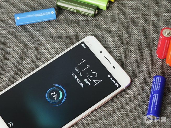 雙引擎閃充加持，實測vivo X6 Plus充電要多久