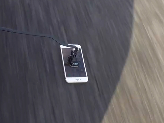 視頻：iPhone 6s機(jī)身很耐磨？馬路上磨擦一下再說(shuō)