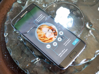 放心用！長(zhǎng)時(shí)間浸水后的Galaxy S7會(huì)提醒你不能充電