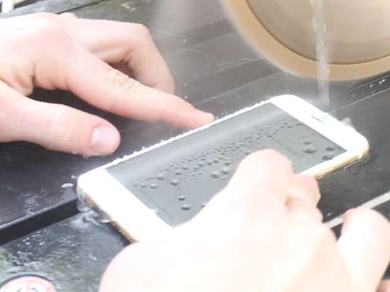 大寫的服！居然用切割機(jī)DIY最個性的iPhone 6s