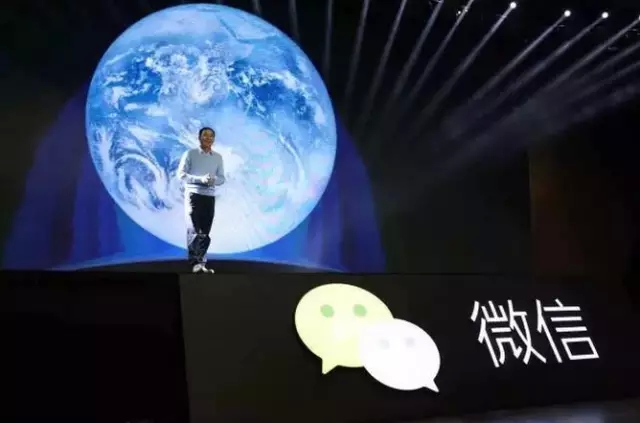Talk客：你為什么一邊嫌棄微信和朋友圈 一邊又放不下？