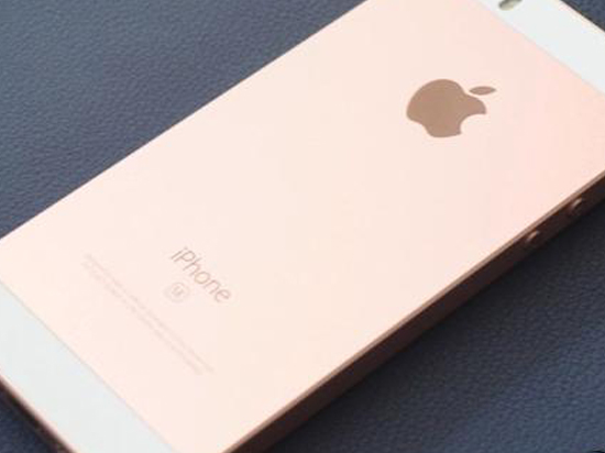 注定火爆不起！iPhone SE上市遇冷 庫存多沒人買