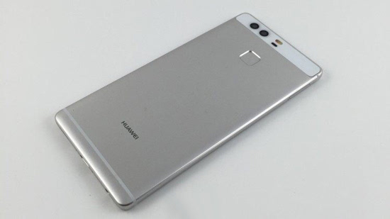 科客晚報：HTC表示升不了級怪微軟，OPPO R9賣斷貨