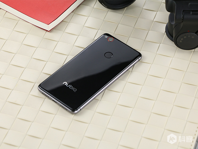 nubia Z11 mini測(cè)評(píng)體驗(yàn)：依然小而美