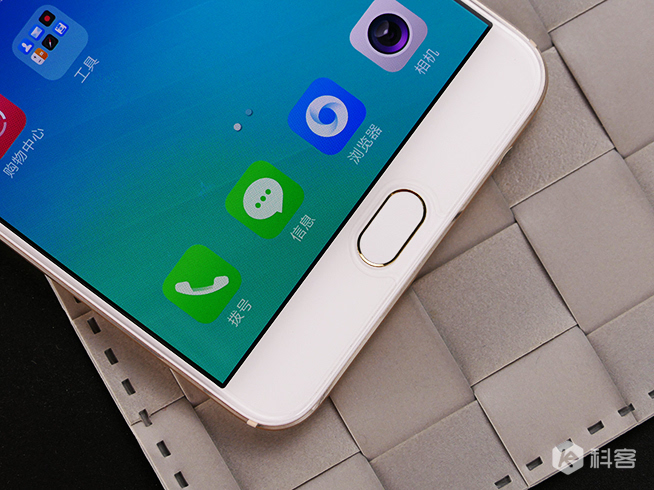 6英寸自拍大器！OPPO R9 Plus上手體驗(yàn)
