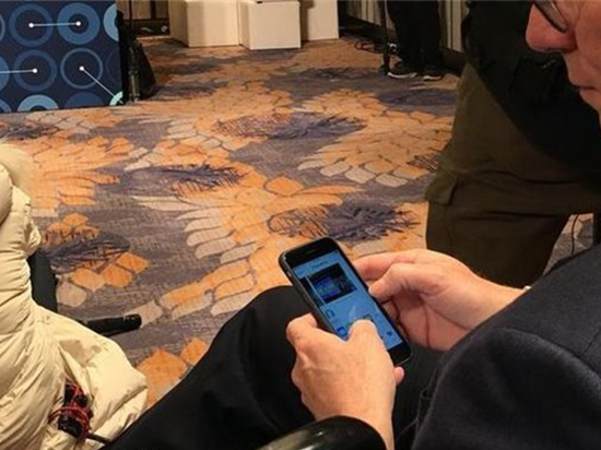安卓哭暈，谷歌老總竟然用iPhone