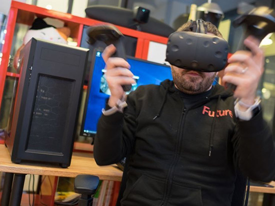 Nvidia宣布將完全解決VR眩暈問題：刷新率可達(dá)1700Hz！