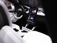 特斯拉Model X內(nèi)置黑科技，一鍵激活可清除車內(nèi)異味