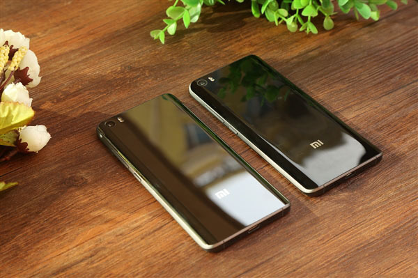 魅族PRO 6真機(jī)照徹底曝光，和小米5比誰(shuí)更美？