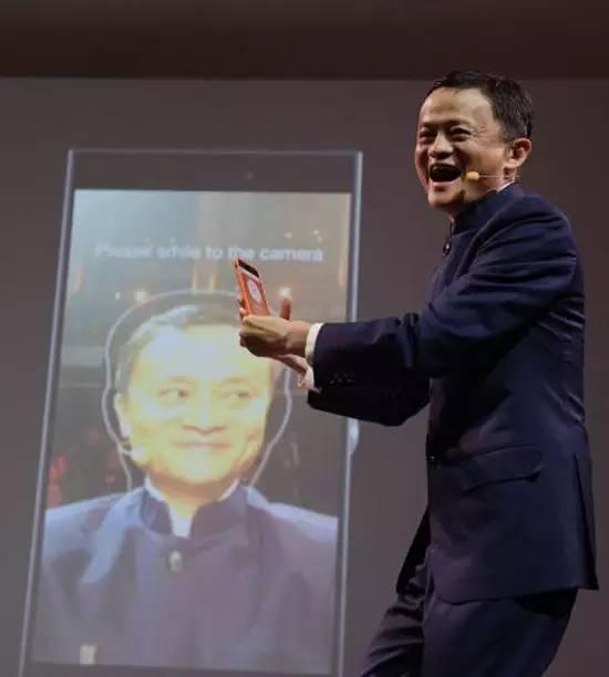 被馬云玩壞的刷臉支付來了，這下不剁手該整容吧！