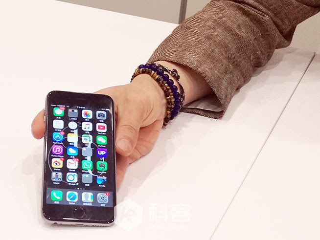 劉謙推薦魔術(shù)app，自曝是果粉金庸粉