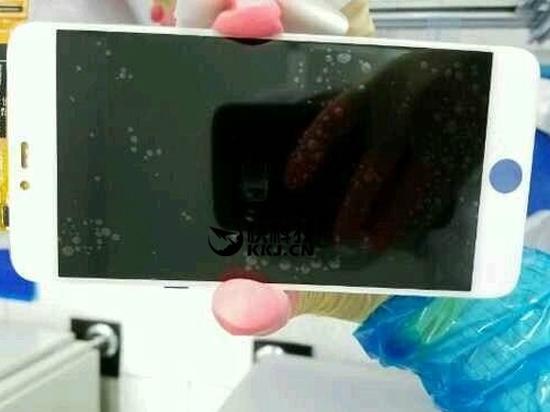 科客晚報(bào)：索尼新機(jī)竟長(zhǎng)這樣 Xbox One S下月開賣