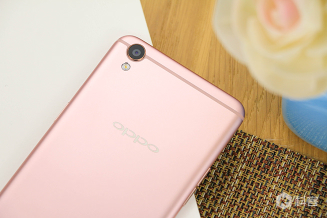 新萬人迷來了，OPPO R9體驗評測（附MM多圖自拍）