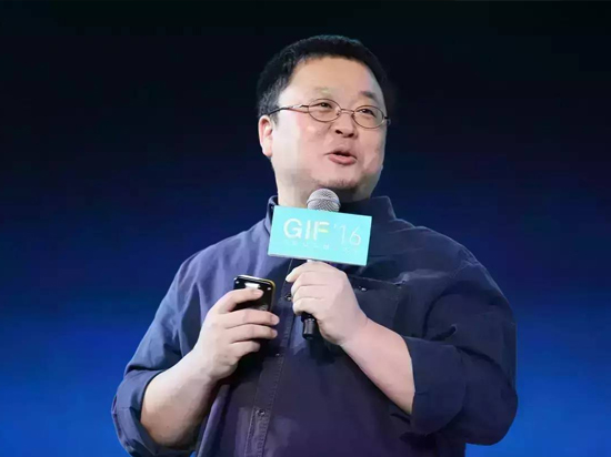 錘子T3九月到！老羅還準(zhǔn)備了大屏新機當(dāng)驚喜？