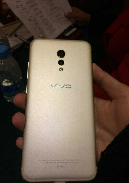 疑似vivo新旗艦？Xplay6外形曝光