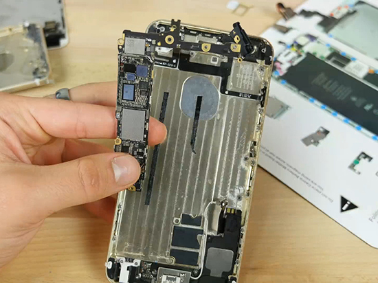 舊機(jī)改裝變雙攝iPhone 7 Plus？其實(shí)很簡(jiǎn)單