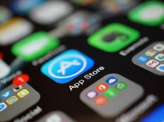 再陷入關機門！iPhone手機電量30%自動關機