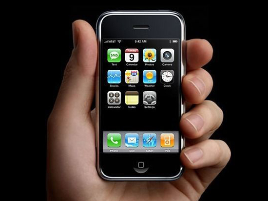 果粉瘋搶！第一代未開封iPhone價(jià)格炒到13.5萬