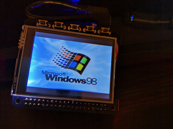 經(jīng)典懷舊！這款運(yùn)行Windows 98的智能手表可掃雷