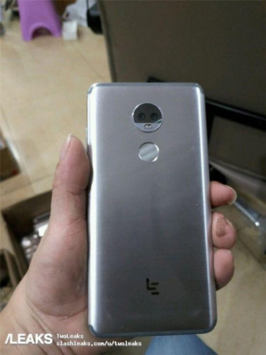 科客晚報：聯(lián)想將告別低端PC 黑莓KEYone終于要開賣