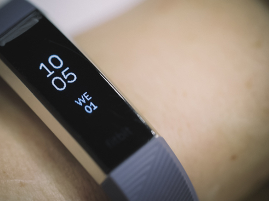 股價(jià)大漲 Fitbit第一季度售出300萬(wàn)塊智能腕表